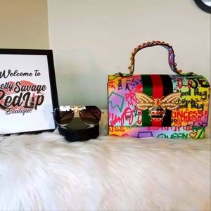 Brand new purse with matching cross over strap... SOLD💲